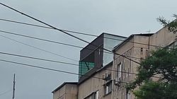 Законна ли постройка на крыше жилого дома на Рыскулова?