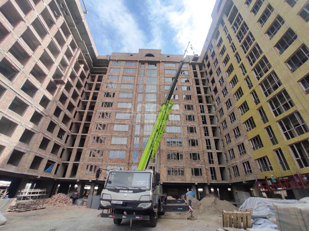Продаю 1-комнатную квартиру, 52кв. м., этаж - 6/12, Верх. Джал.