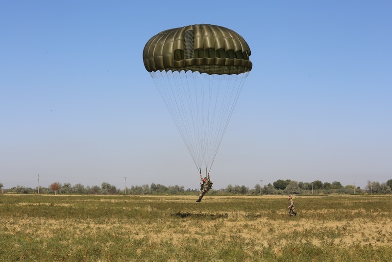 Парашют Фалькон 215