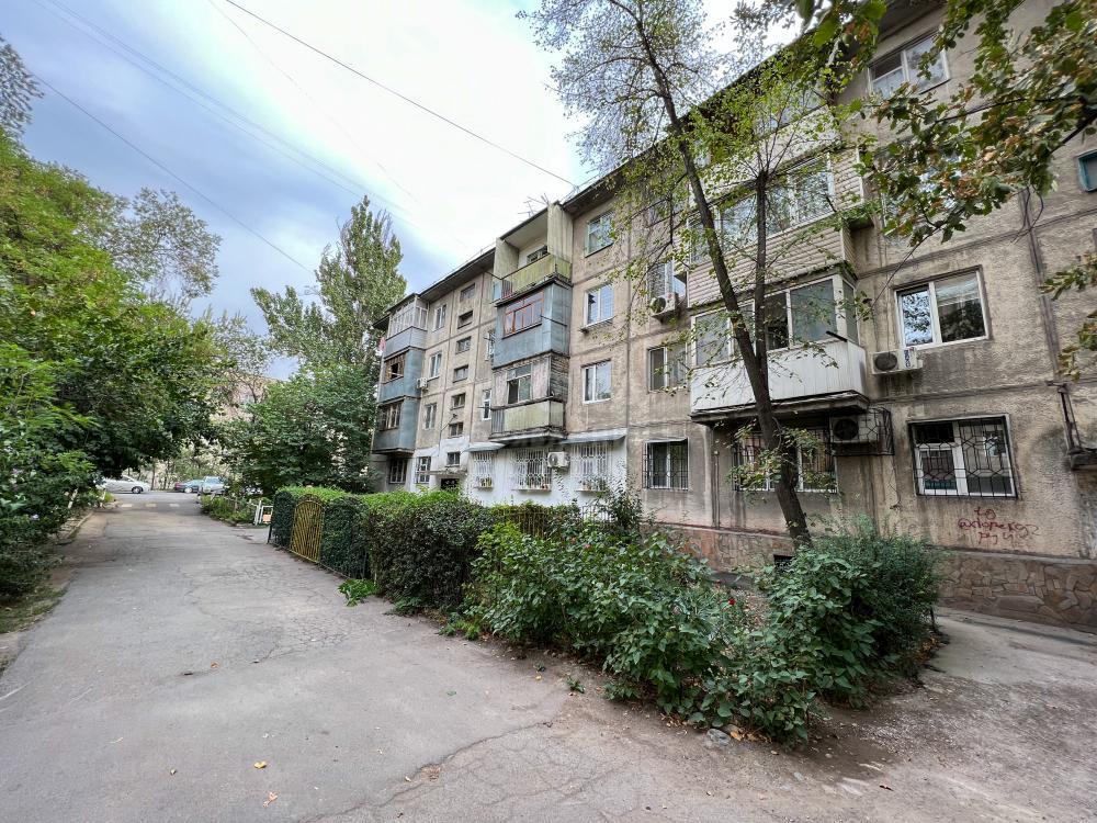 Продаю 2-комнатную квартиру, 44кв. м., этаж - 4/4, Элебаева/Кулатова.