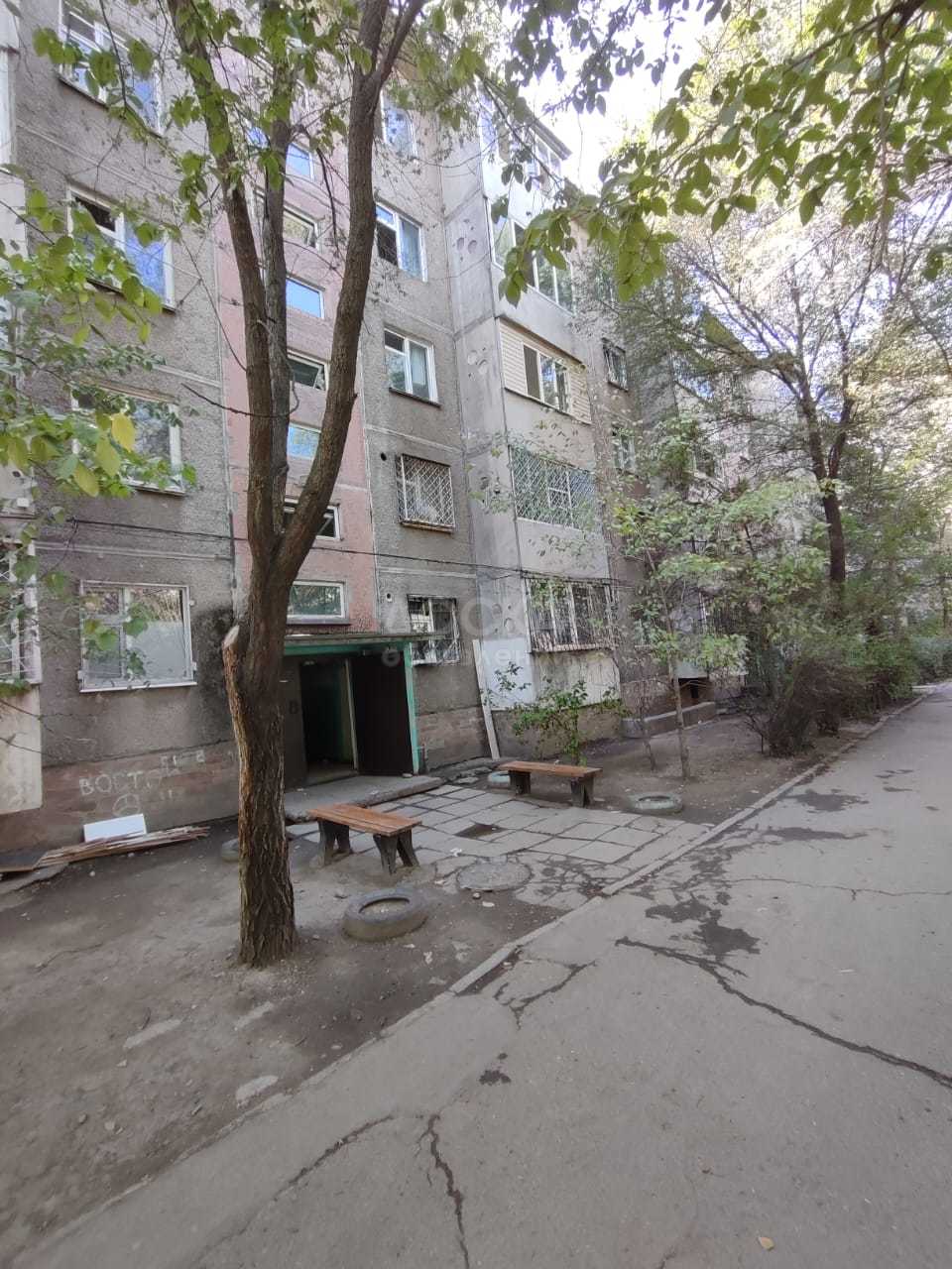 Продаю 3-комнатную квартиру, 58кв. м., этаж - 5/5, Гоголя/Бокомбаева.
