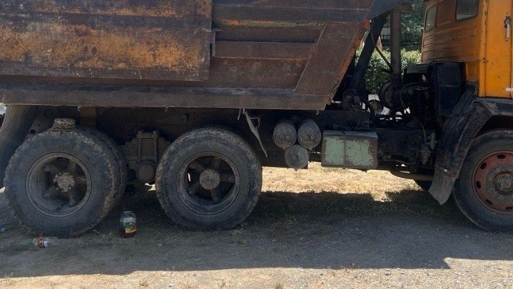 Two-year-old girl dies under KamAZ truck in Kara-Suu - Vimarsana News