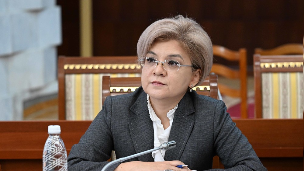 Нурия Кутнаева во время рассмотрения кандидатуры на пост министра цифрового развития
