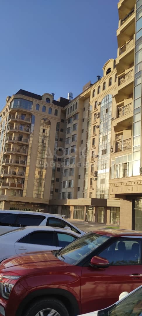 Сдаю 2-комнатную квартиру, 60кв. м., этаж - 4/10, отель Ак Кеме, пр.Чингиза Айтматова/ул.Ажыбек Баатыра.