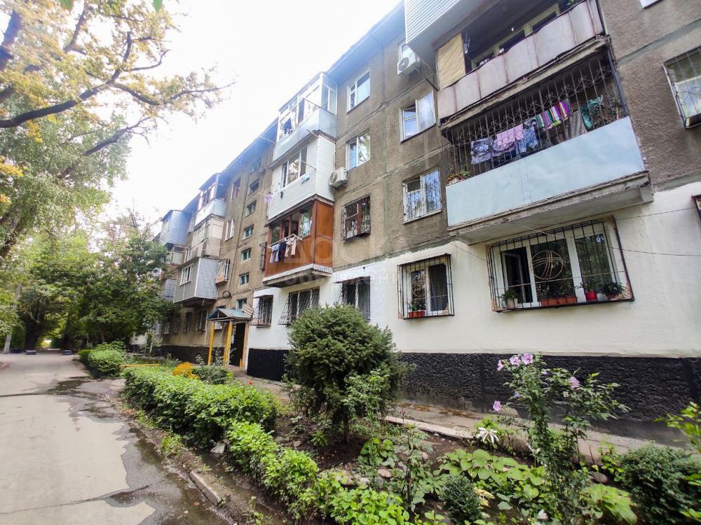 Продаю 3-комнатную квартиру, 58кв. м., этаж - 4/4, 9 мкр.