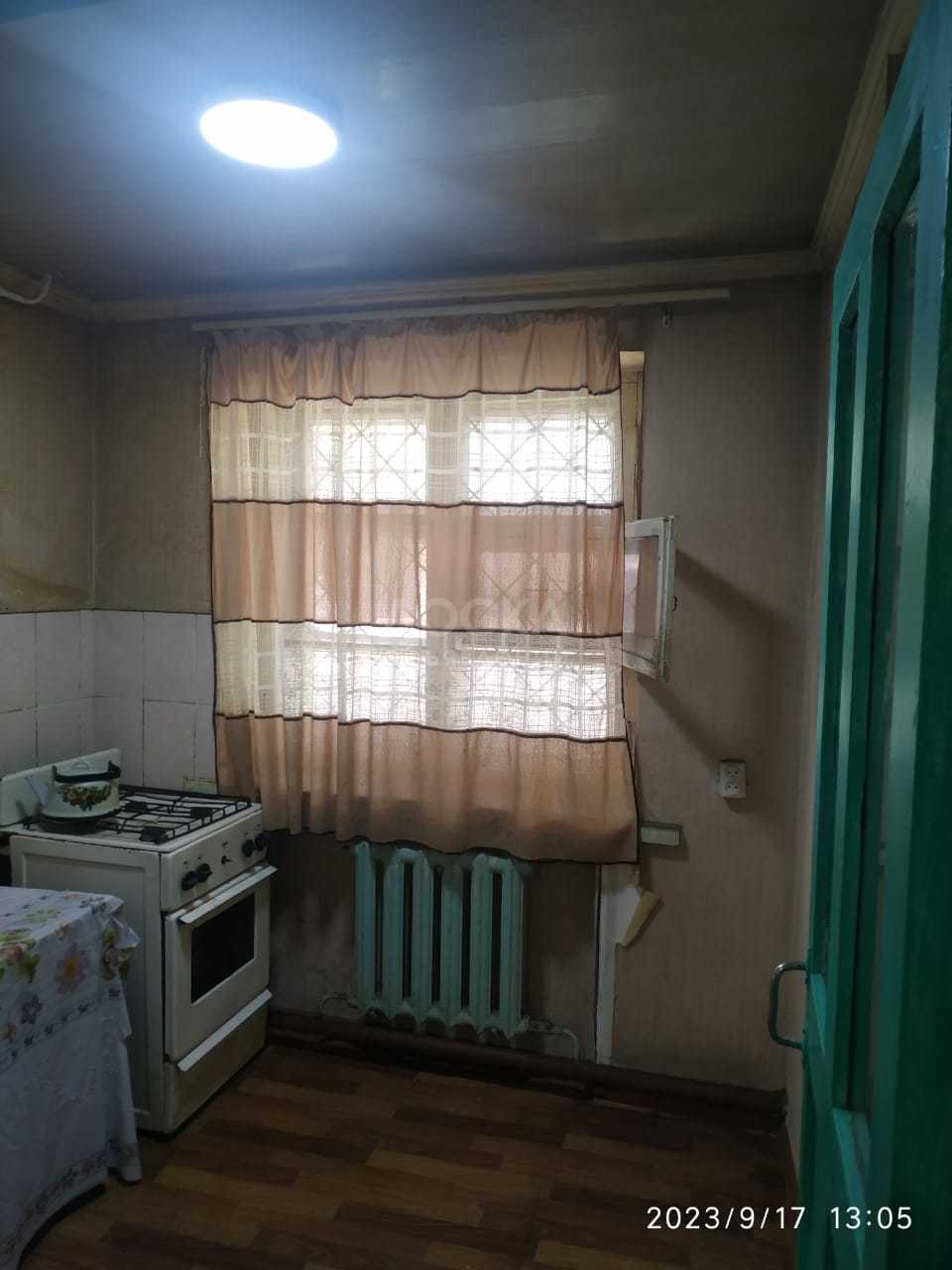 Продаю 2-комнатную квартиру, 41кв. м., этаж - 1/2, Абая/Ахунбаева.