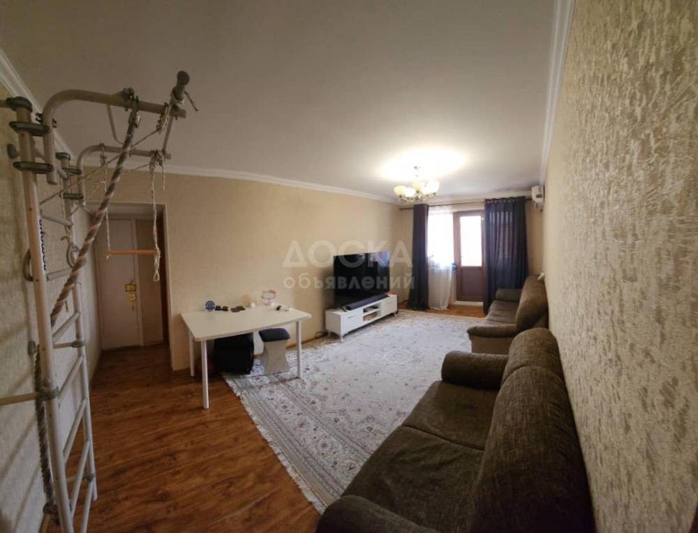Продаю 2-комнатную квартиру, 46кв. м., этаж - 5/5, Боконбаева/Ибраимова .