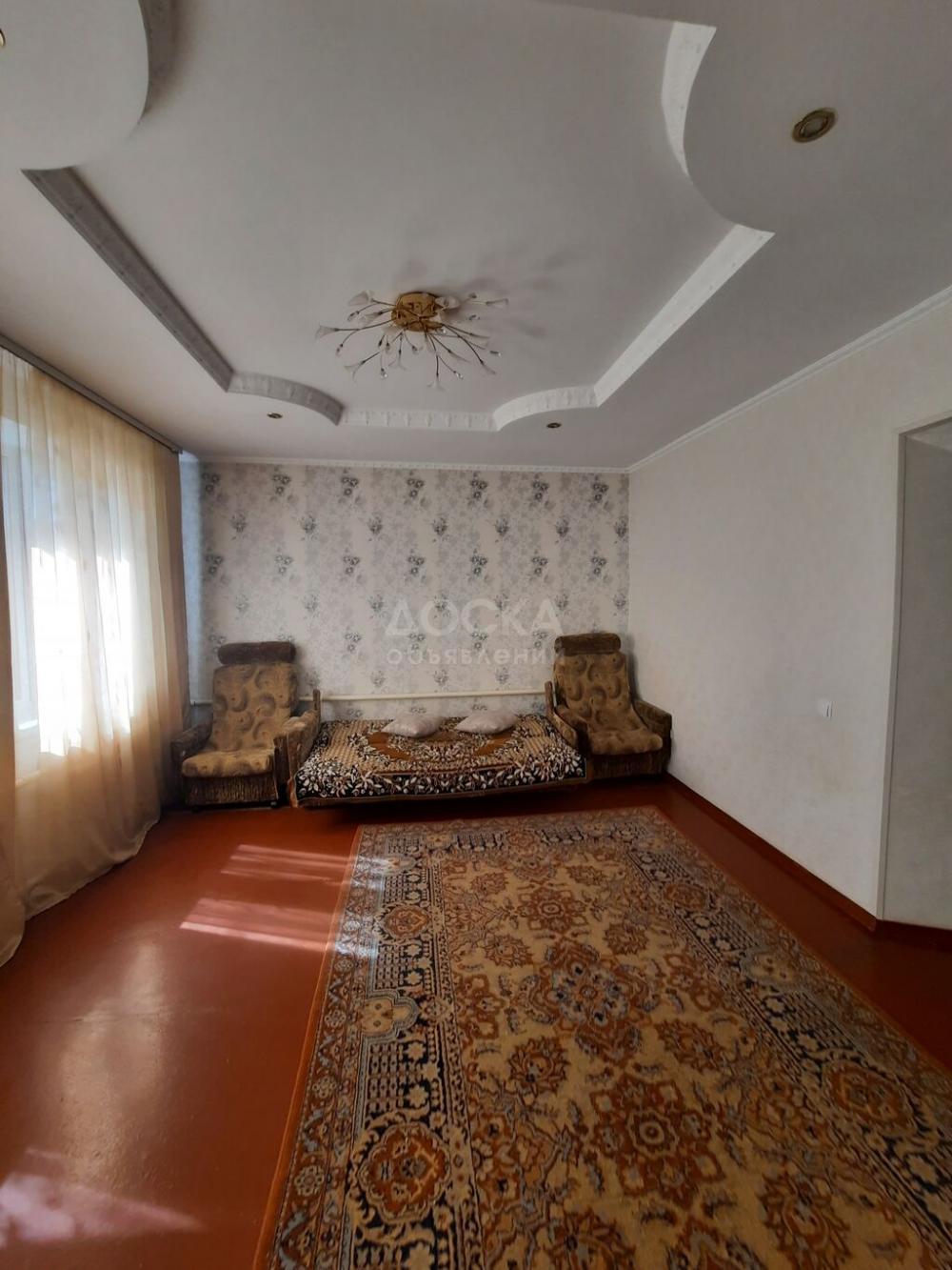 Продаю дом 4-ком. 97кв. м., этаж-1, 6-сот., стена саман, Кызыл Аскер ул. Арзамасская.