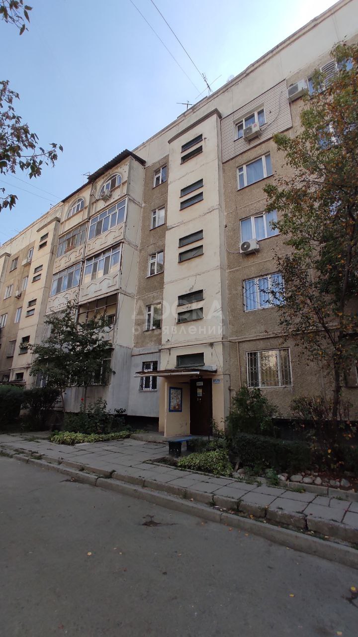 Продаю 2-комнатную квартиру, 48кв. м., этаж - 5/5, Салиева/Алматинка.