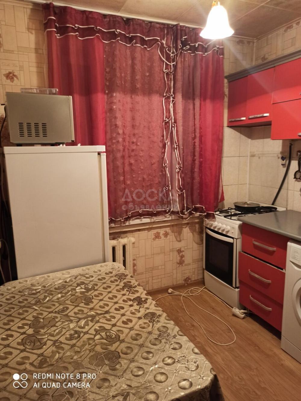 Продаю 1-комнатную квартиру, 43кв. м., этаж - 3/4, Аламедин 1.