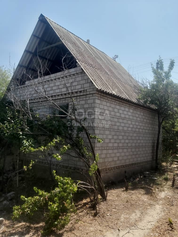 Продаю дачу 1-ком. 30кв. м., этаж-1, 5-сот., стена кирпич, с. Чистые Росы.
