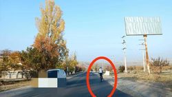 Читатель просит сделать велодорожку на дороге в Байтик. Фото