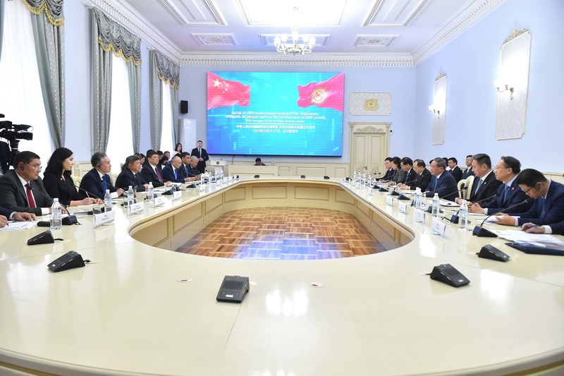 Kyrgyzstan, China sign a bunch of agreements during Premier Li Qiang's official visit - Vimarsana News