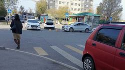 На Джаманбаева-Руставели нужен светофор, там постоянно случаются ДТП, - горожанин
