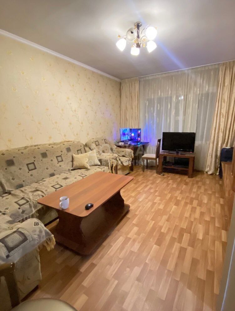 Продаю 3-комнатную квартиру, 64кв. м., этаж - 1/9, тунгуч.