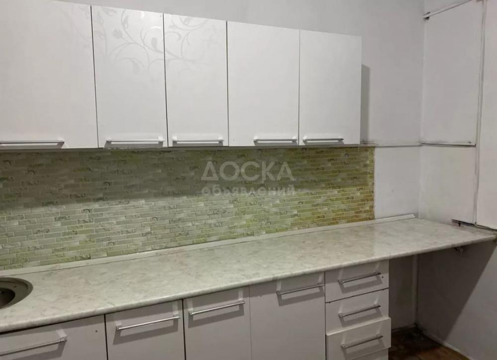 Сдаю дом 2-ком. 60кв. м., этаж-1, 5-сот., стена кирпич, кирпичный завод.