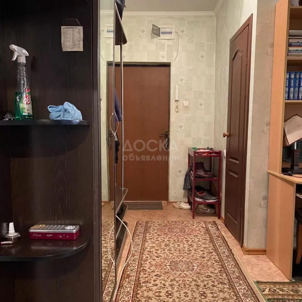 Сдаю 1-комнатную квартиру, 38кв. м., этаж - 3/9, Нижний Джал.