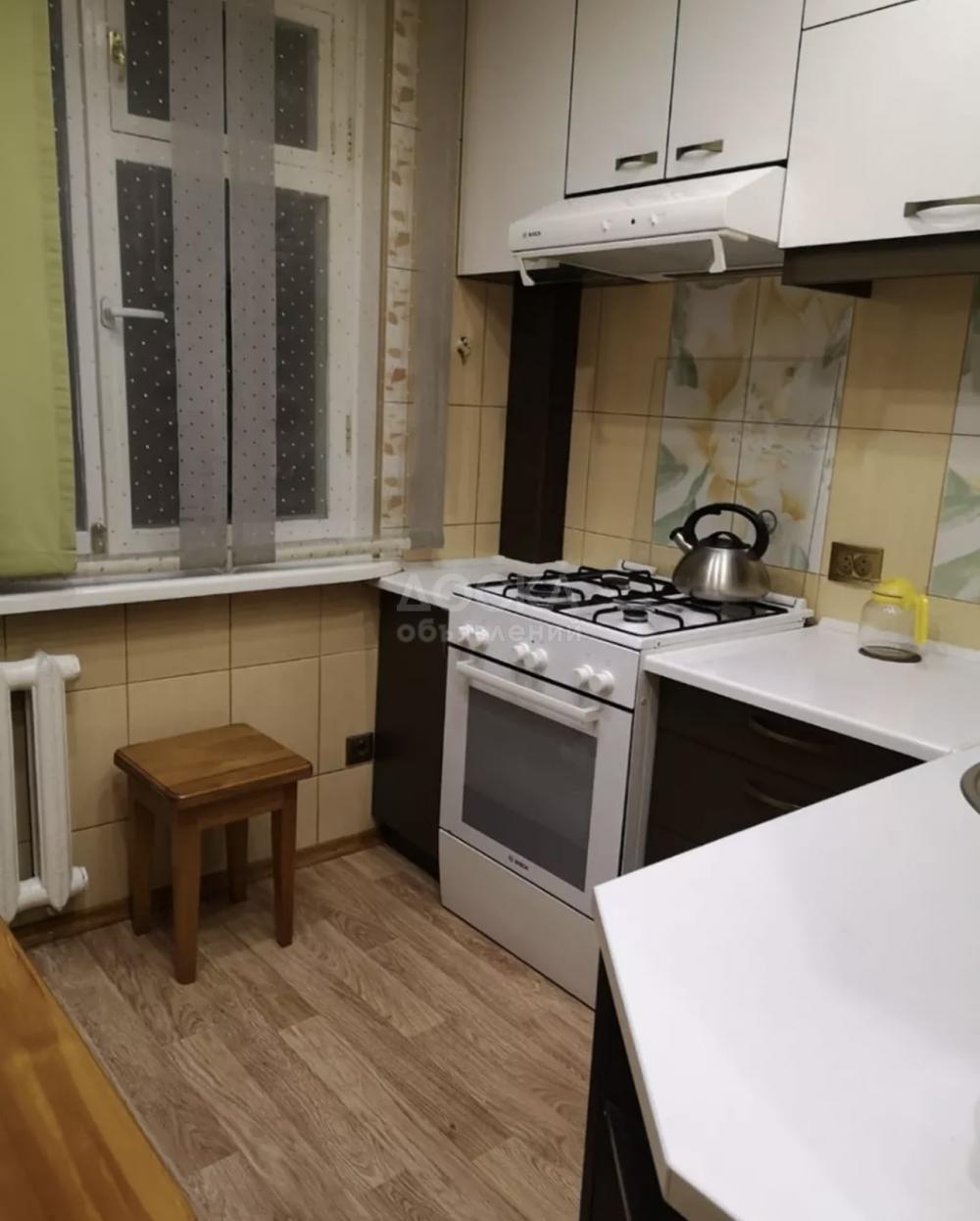 Продаю 1-комнатную квартиру, 32кв. м., этаж - 2/5, Суюмбаева/Фрунзе .