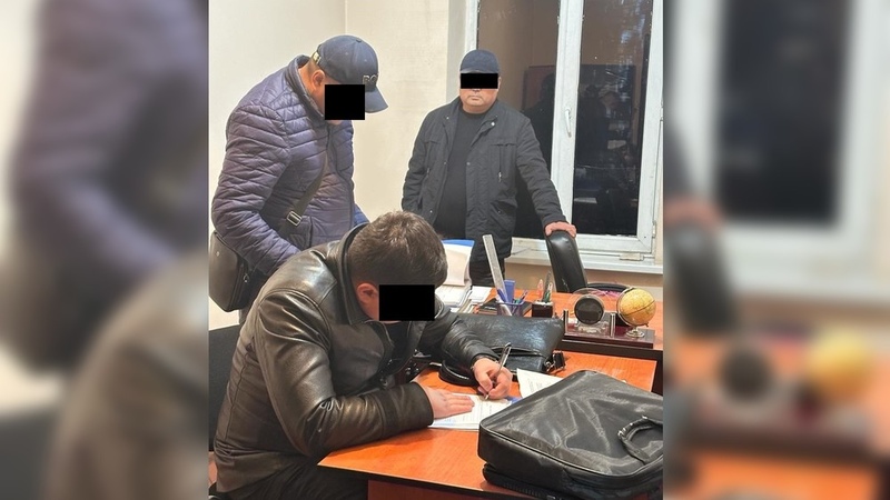Chief accountant of Kara-Suu district state administration caught with a bribe - Vimarsana News