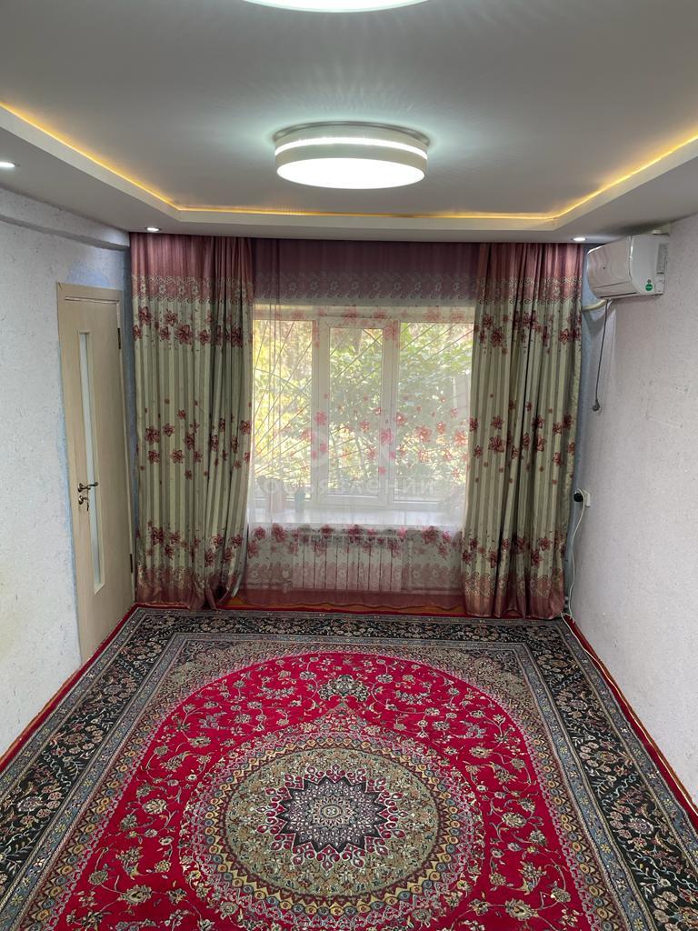 Продаю 3-комнатную квартиру, 58кв. м., этаж - 1/2, Кызыл Аскер.