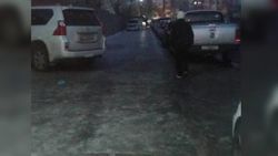 В Среднем Джале предприниматели не очищают свой участок тротуара ото льда, - горожанин