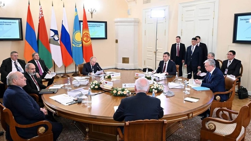 President Japarov: De economie van de EAEU heeft zich met succes aangepast aan de nieuwe omstandigheden