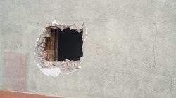 В дому на ул.Куйбышева пробили наружную стену. Фото