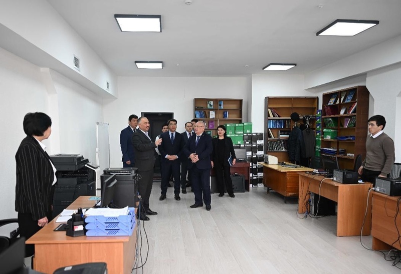 Speaker visits National Commission on State Language and Kyrgyztest, tells about talks with Cabinet on tripling salaries - Vimarsana News