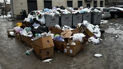«Тазалык» перестал вывозить мусор в Юг-2. Фото горожанина