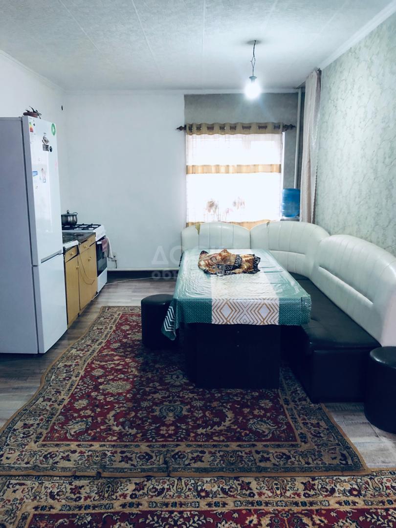 Продаю дом 5-ком. 120кв. м., этаж-2, 4-сот., стена кирпич, в районе Кызыл - Аскер ( Кудайберген, Киркомстром) по Профсоюзная..