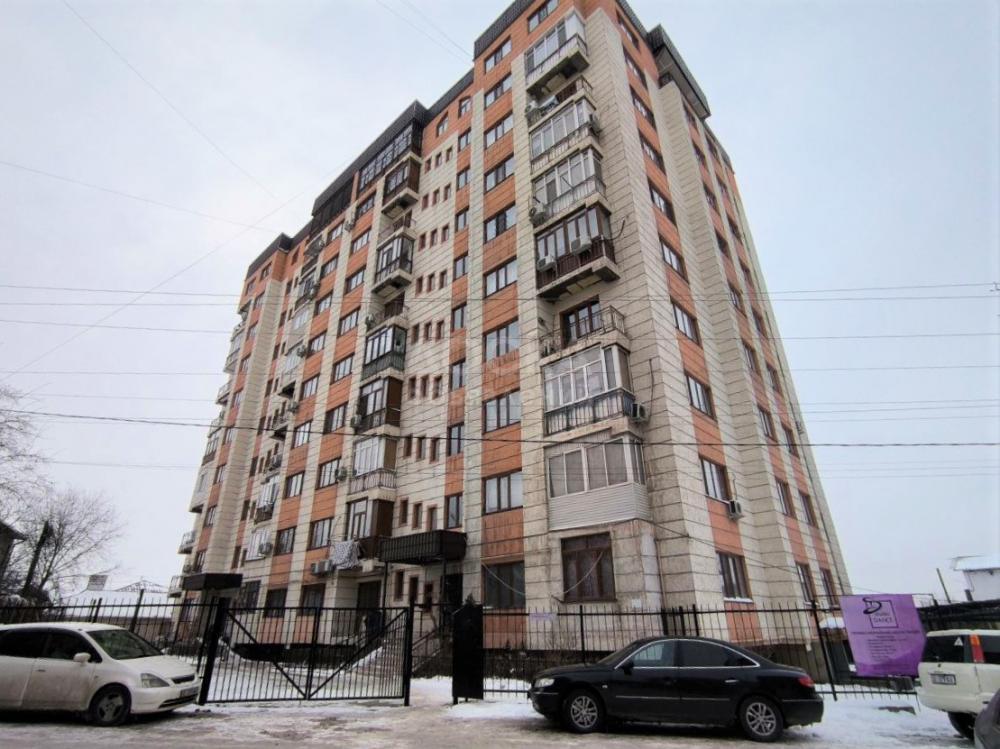 Продаю 2-комнатную квартиру, 71кв. м., этаж - 3/10, Курчатова.