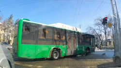 Водителя автобуса №52 направили в УПСМ для составления протокола за выезд на встречку, - мэрия