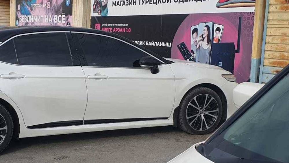 В Балыкчы замечена незаконно тонированная «Камри». Фото