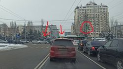 Горожанин просит регулировать движение на перекрестке Токомбаева—Сухэ Батора в часы пик