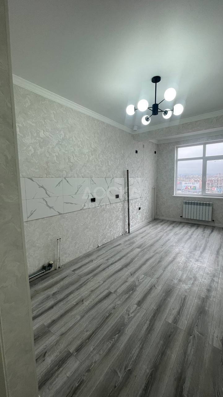 Продаю 2-комнатную квартиру, 73кв. м., этаж - 9/9, Кийизбаевой 80.