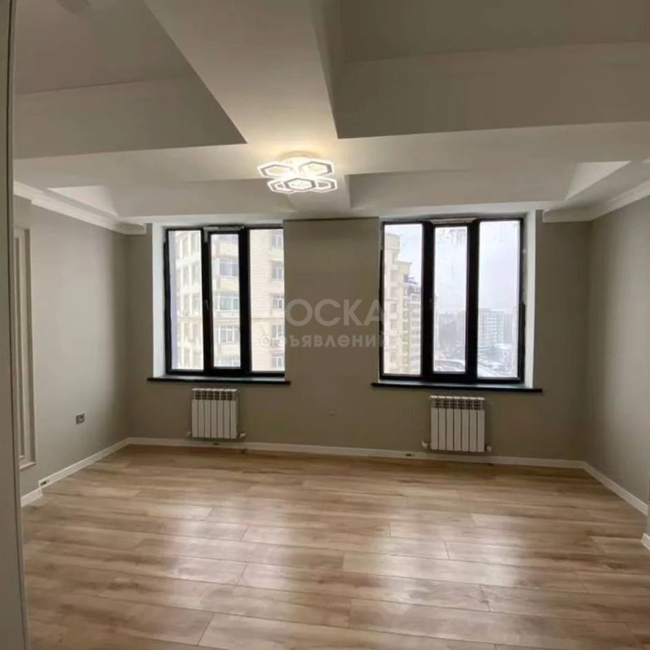 Продаю 3-комнатную квартиру, 81кв. м., этаж - 6/12, 12-мкр.