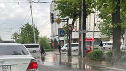 На Советской-Киевской снова затопило дорогу. Фото
