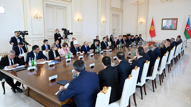 Sadyr Japarov and Ilkham Aliyev hear reports of government agencies about state of bilateral cooperation - Vimarsana News