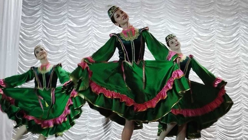 Song and Dance Ensemble of Central Military District of Russian Ministry of Defense performs in Kara-Balta town - Vimarsana News