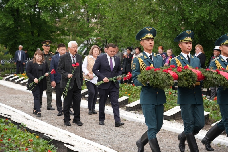 Memorial gathering took place in capital's fraternal cemetery - Vimarsana News