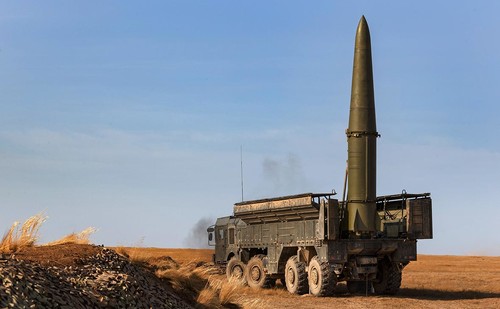Россия начала военные учения с тактическим ядерным оружием