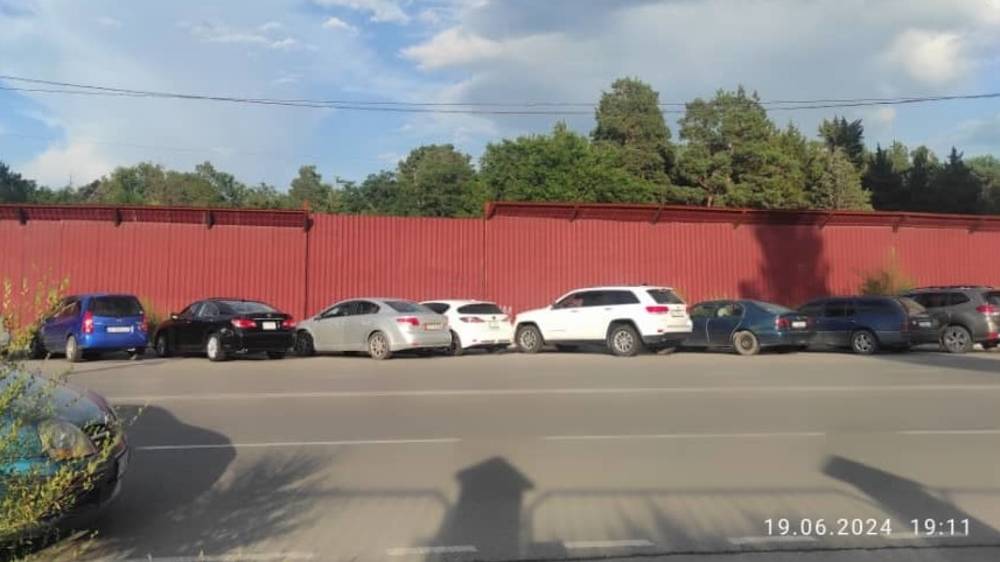 Зачем огородили часть парка им.Ататюрка на ул.Токтоналиева? - горожанин