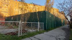 Горожанин интересуется, почему в мкр 7 нельзя разбить сквер  