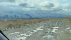 Водитель жалуется на состояние дороги в Нарынском районе. Видео