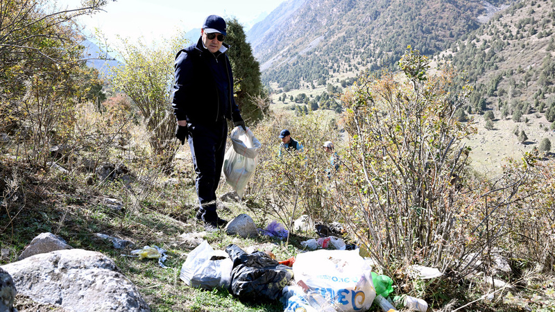 President Japarov Criticizes Residents Who Do Not Throw Garbage Into ...