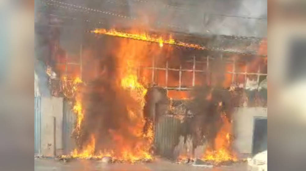 Последствия пожара на Алматинке. Видео горожанина