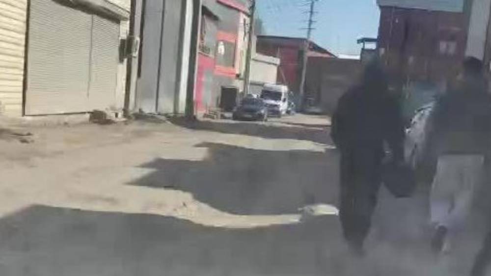Водитель жалуется на состояние дороги на «Дордое». Ответ мэрии