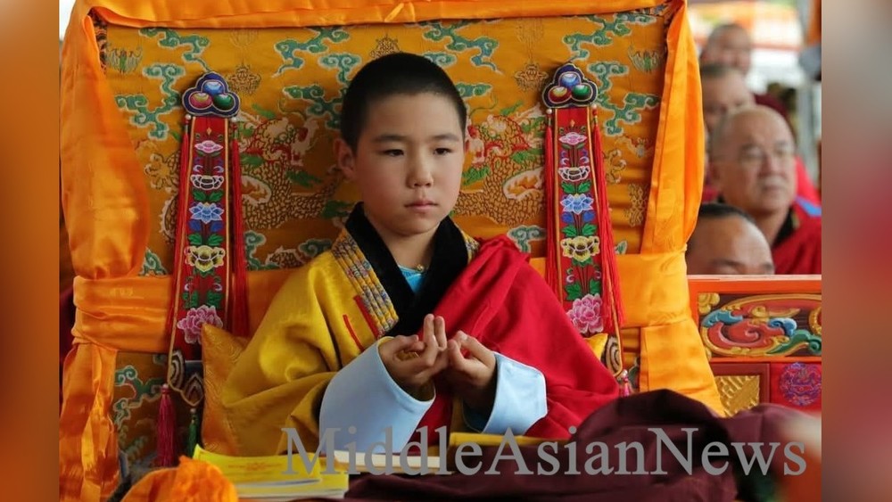 10-й Джебдзун-Дамба Хутухта (род. Алтаннар, ок. 2015 г.)