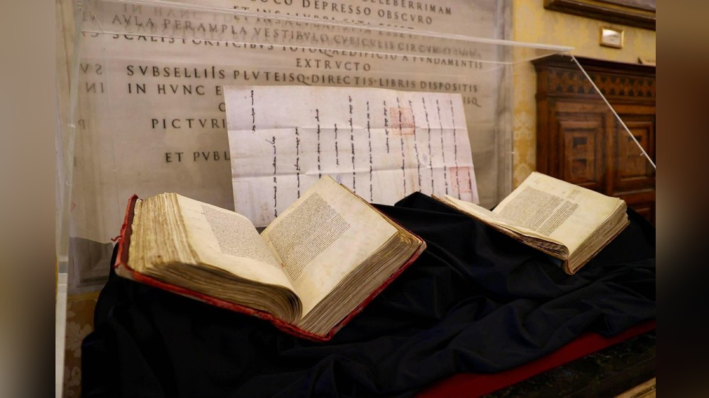 Сутры и книги, хранящие историю Великой Монгольской империи, хранящиеся в Папской секретной библиотеке