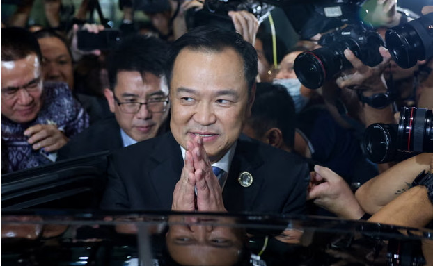 Премьер-министр Таиланда Анутин Чарнвиракул